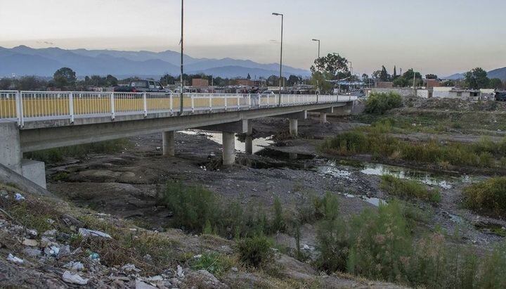 Río Arenales (El Tribuno)