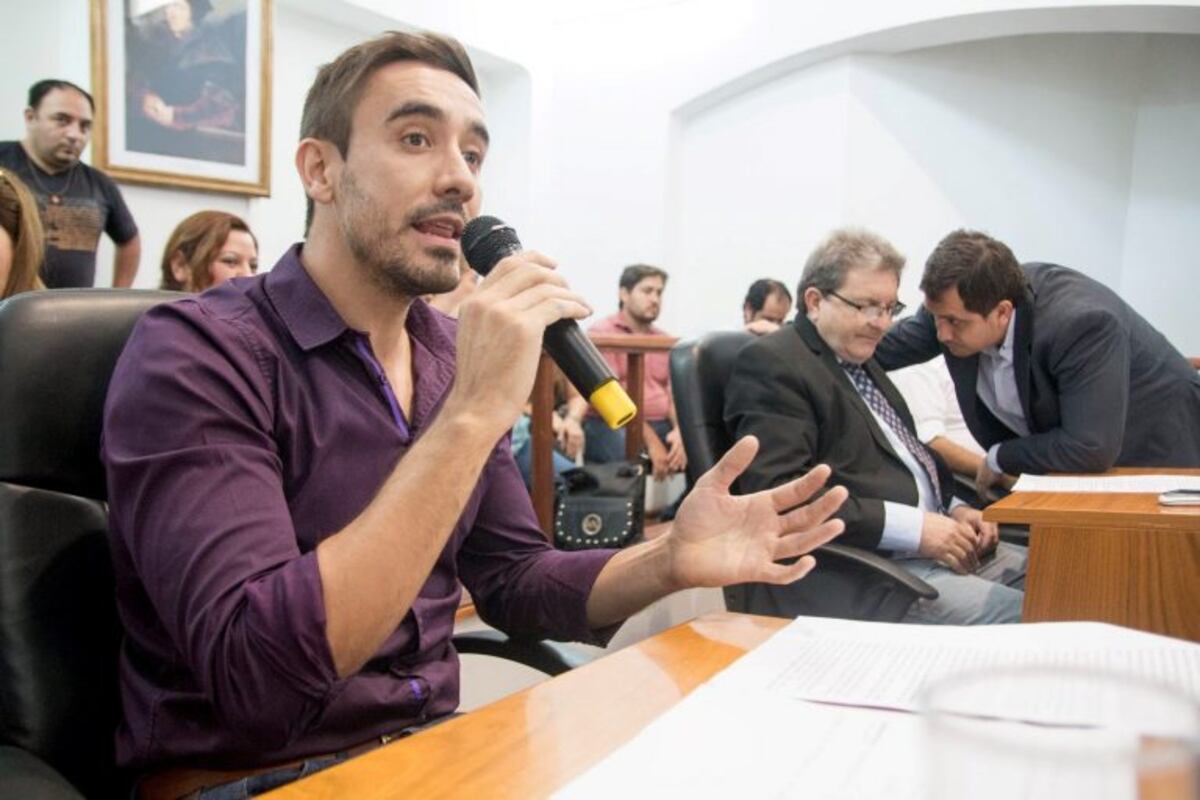Concejal de La Rioja admitió sentirse avergonzado "porque no representa los problemas de la gente"