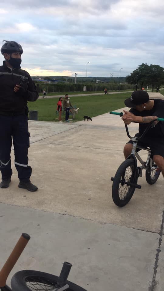 Los jóvenes sostienen que no se les permite practicar en el Parque Bicentenario.