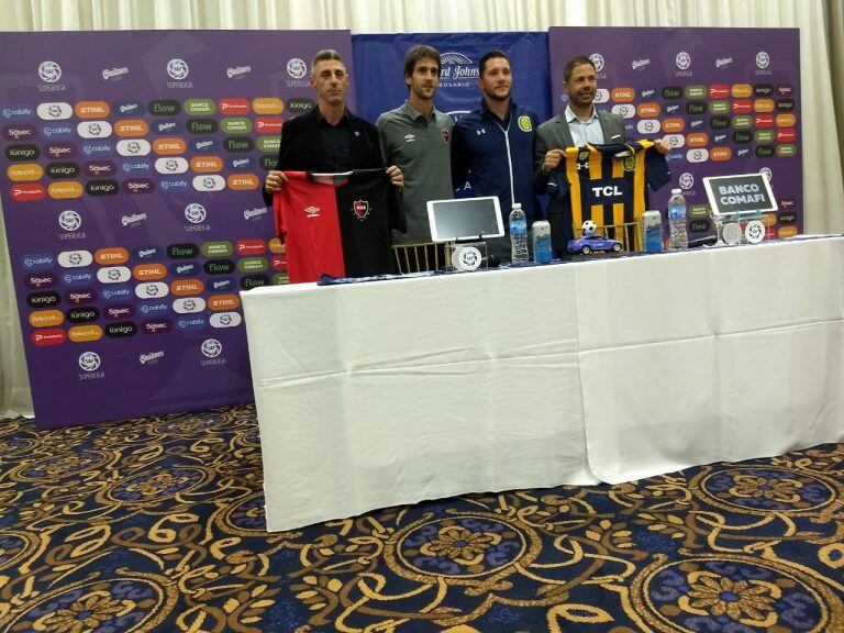 Jeremías Ledesma y Lucas Albertengo en conferencia. (@1dayVuelta)