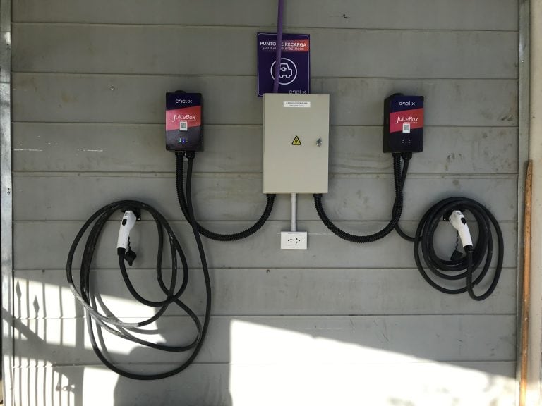 Terminal de carga para vehículos eléctricos, Tolhuin