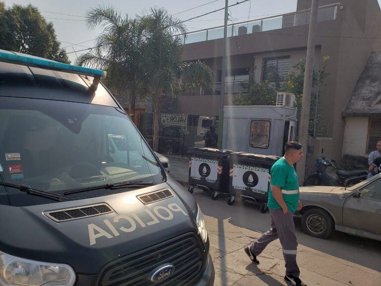 El gremio de los recolectores de residuos se declaró en estado de alerta y movilización. Muchos camiones se apostaron cerca del domicilio de Saillén.