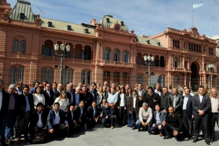 La CGT y los intendentes, unidos contra el Gobierno. (Diego Díaz)