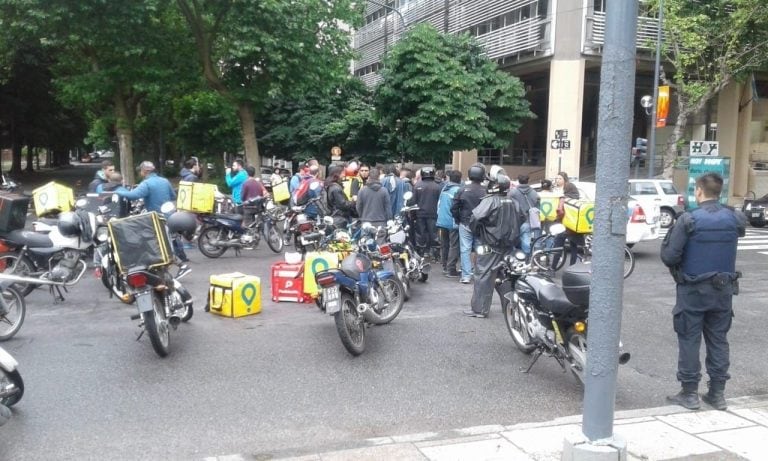 Pidieron prisión preventiva para uno de los acusados de haber atacado al delivery de Glovo