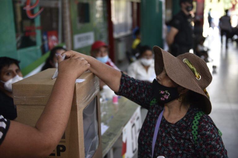 Había 3.200 ciudadanos bolivianos habilitados para emitir el sufragio, para las elecciones presidenciales en su país.