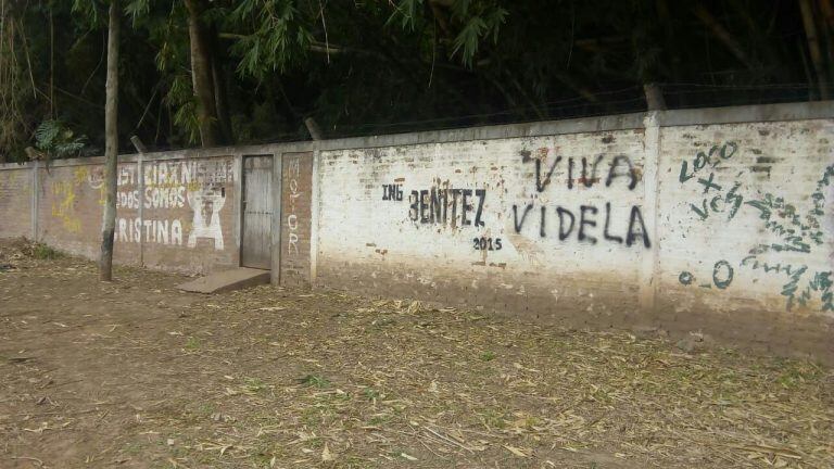 Pintadas provocadoras en  Calilegua