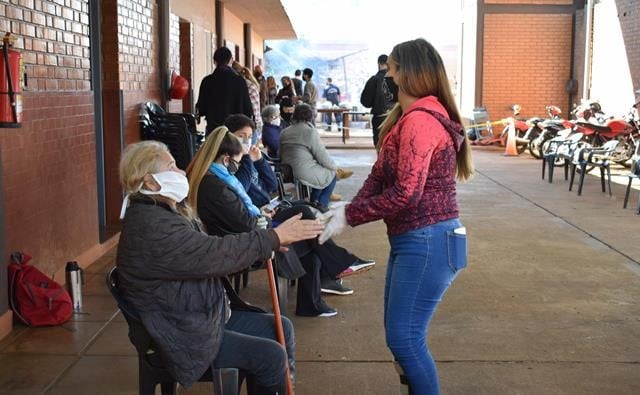 Son unos 200 voluntarios los que se han sumado a la actividad de la Indu Solidaria. Nació en la Epet N° 1 y se extendió a otros colegios. (Indu)