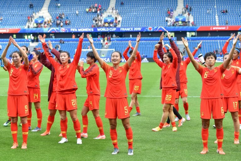 Las jugadoras chinas festejan el pase a octavos (Foto: LOIC VENANCE / AFP)