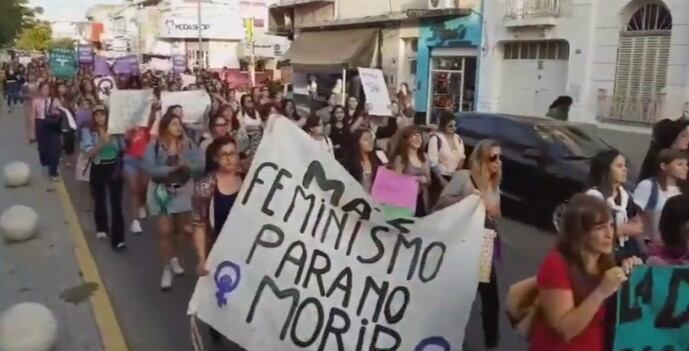 Marcha 8M en Punta Alta