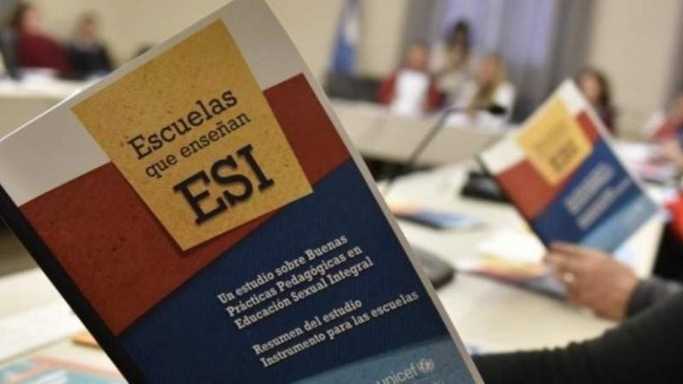 ESI es una responsabilidad que deben asumir las escuelas en el proceso de formación integral de niños, niñas y adolescentes