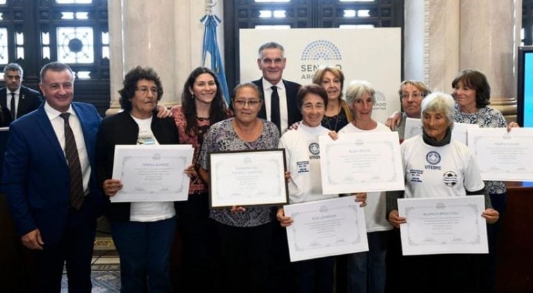 “Las Pioneras” fueron homenajeadas en abril de este año en el Senado (Foto: Infobae)