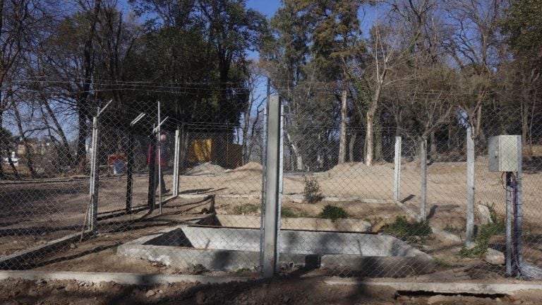 Avanza la obra de cloacas en barrio La Quinta de Carlos Paz