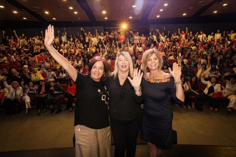 Rosana Bertone el ciclo “Mujeres liderando la política” en Córdoba.