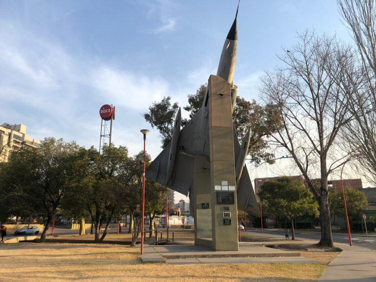 Plaza del avión Carlos Paz