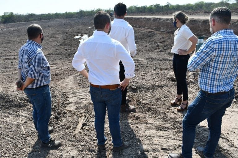 Funcionarios de la Secretaría de Ambiente del Chaco y del BID recorrieron el predio María Sara. (Foto: Facebook Desarrollo Territorial y Ambiente)