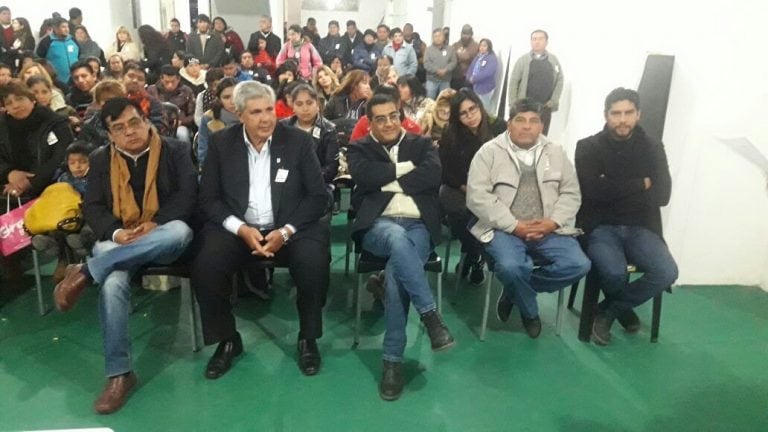 El vicegobernador Carlos Haquim, junto a dirigentes de Primero Jujuy.