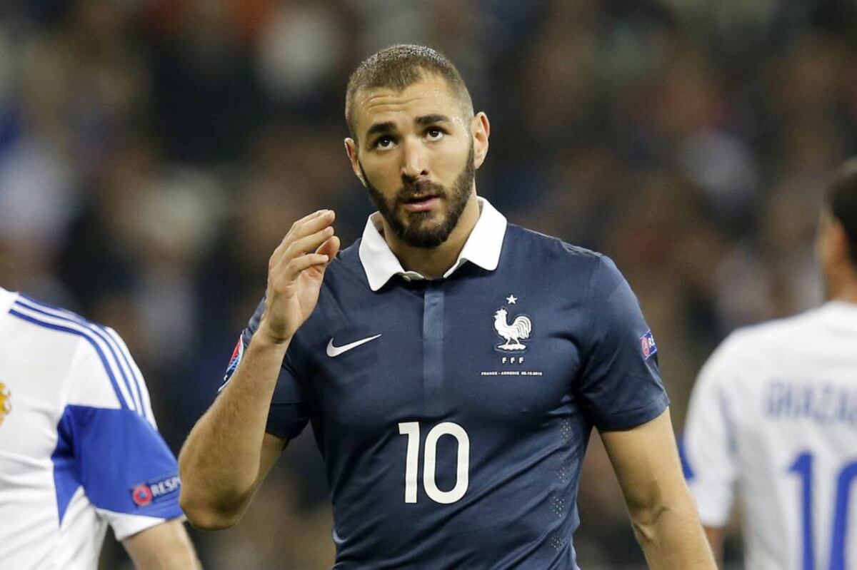 Un ministro de Francia acusó a Benzema de tener vínculos con musulmanes fundamentalistas