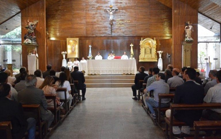 Parroquia San Miguel Arcángel, situada en Las Heras.