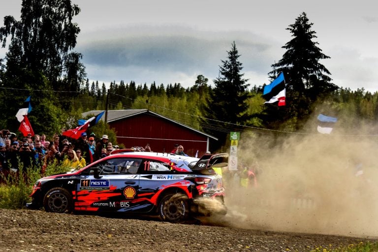 Neuville perdió un terreno importante en el campeonato. Sigue tercero, pero ahora a 25 puntos de Tanak.