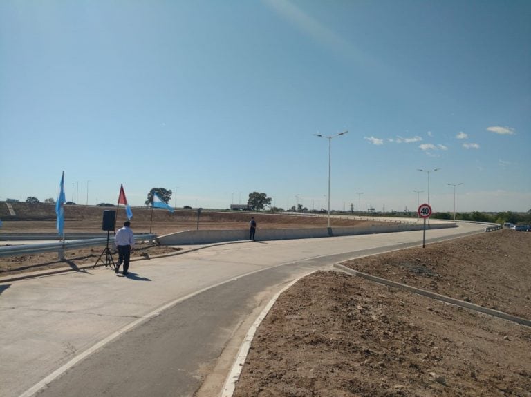 La obra de la Circunvalación en el ingreso por el este de la ciudad, que comunicará la avenida Costanera con la Terminal de Ómnibus.