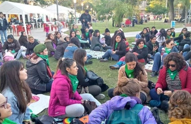 Pañuelazo verde en Corrientes. (Foto: El Litoral)