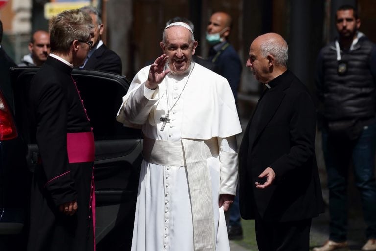 Francisco luego de la misa de este domingo (Foto: Evandro Inetti/ZUMA Wire/dpa)