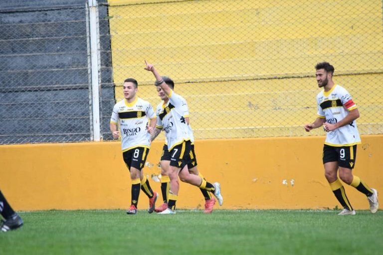 Olimpo tomó una mínima ventaja en el primer partido semifinal