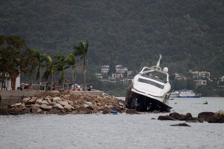 Destrozos tras el paso del tifón Mangkhut (crédito: EFE)