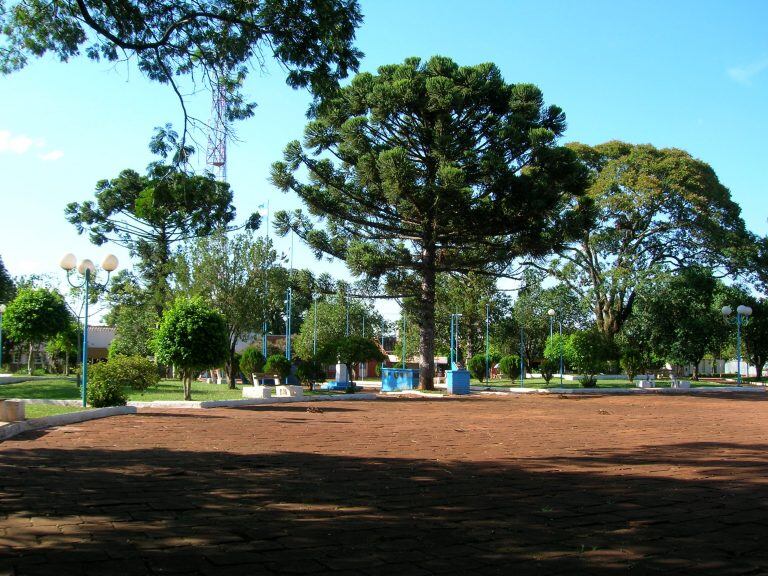 Parte de esos fondos estaban destinados a mejorar la plaza 25 de mayo de la localidad.