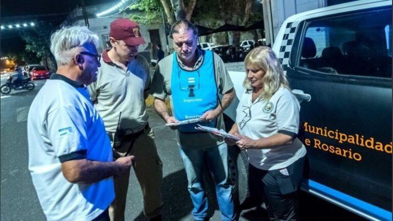 Controles en Pichincha y La Florida: 300 multas y tres locales clausurados (Municipalidad de Rosario)