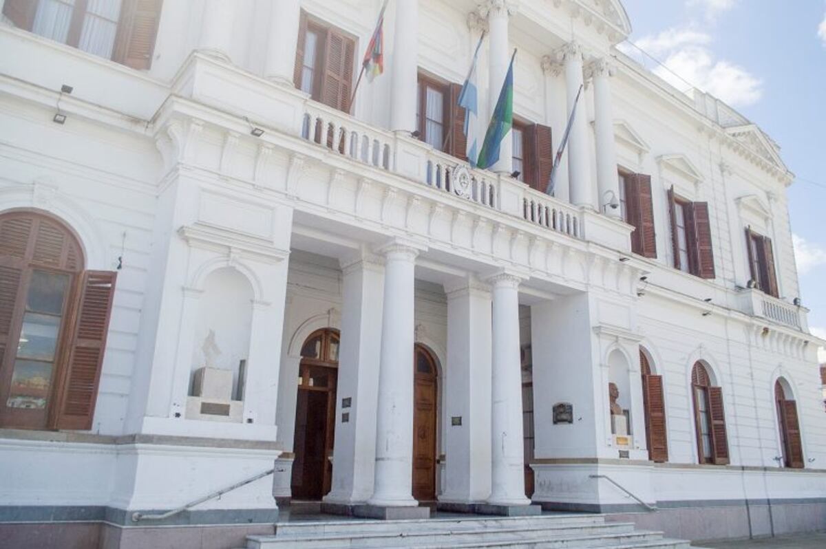 Azul en fase 3: el municipio ratificó las nuevas restricciones