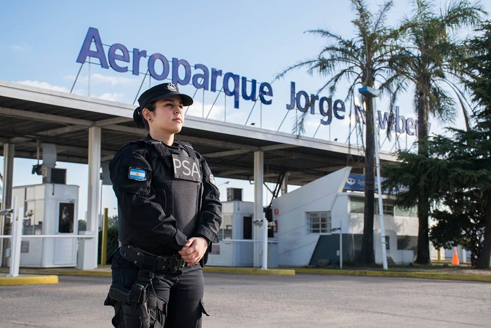 Policía de Seguridad Aeroportuaria.