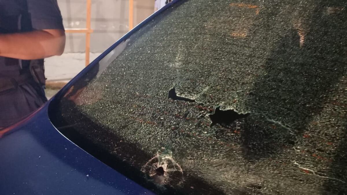 Video: robo en un depósito de Córdoba terminó en disparos, un herido y una fuga