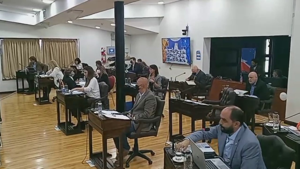 La votación del asunto 612/21 logró la unanimidad y se aprobó la modificación del artículo 5 de la ley provincial 407/98. 