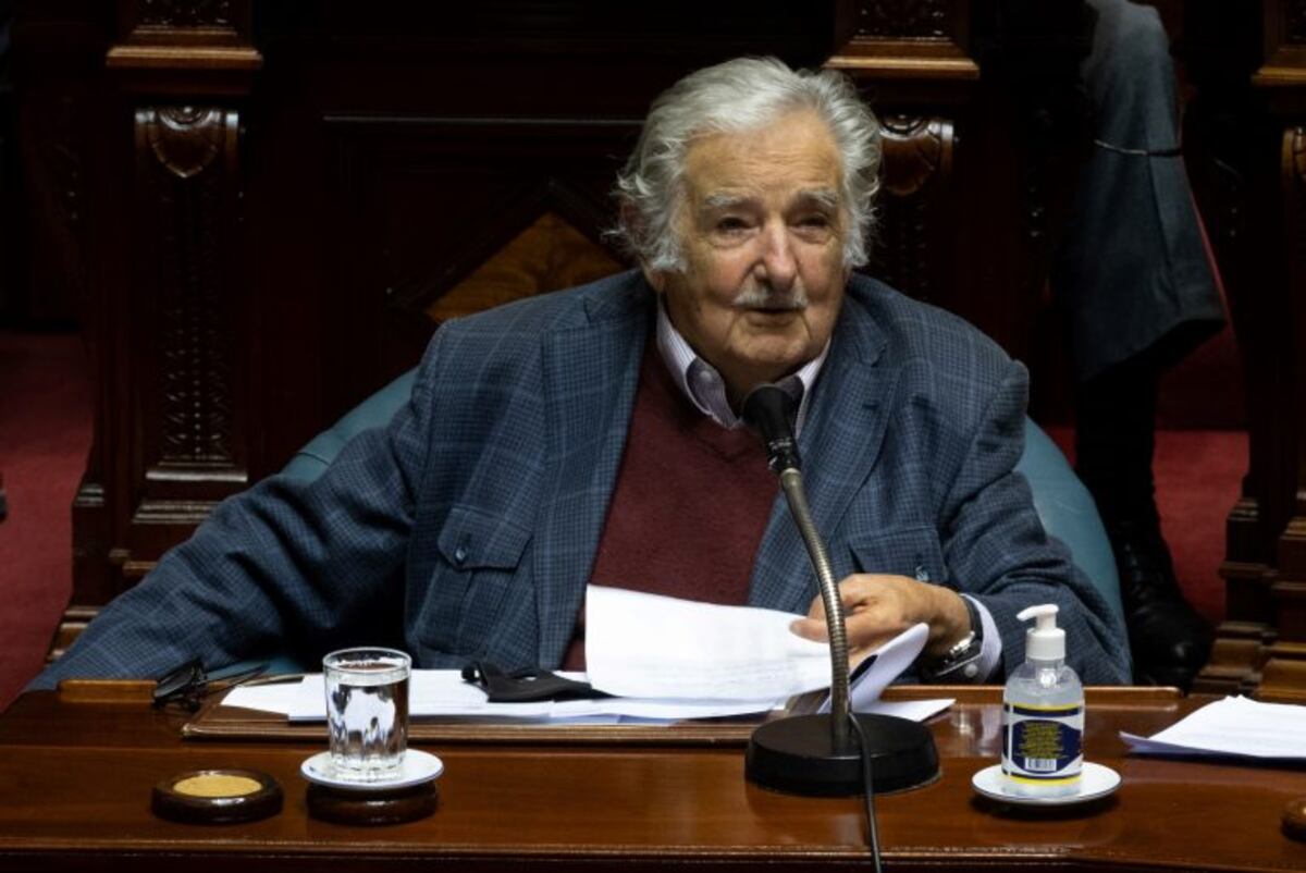 Villa María: antes de ser distinguido por la Universidad, habló Pepe Mujica y dice que no se retira de la política