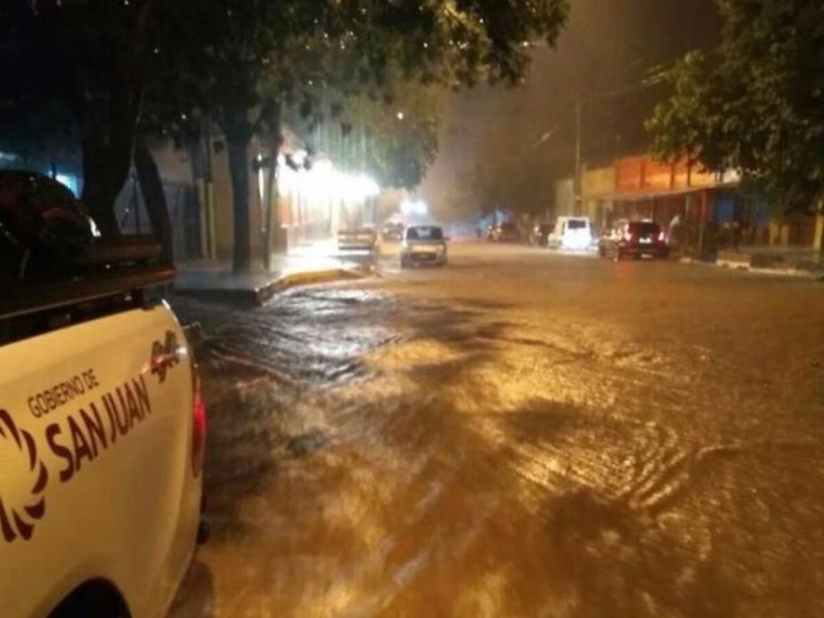 San Juan: tuvieron que evacuar familias por la lluvia