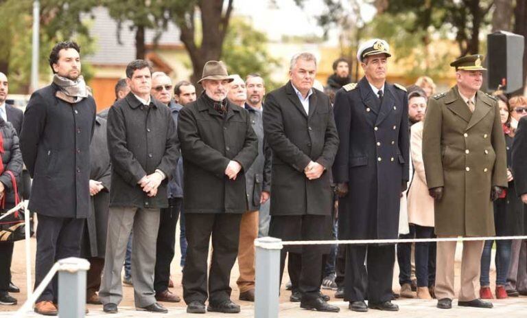 Acto oficial conmemorando al Almirante Guillermo Brown