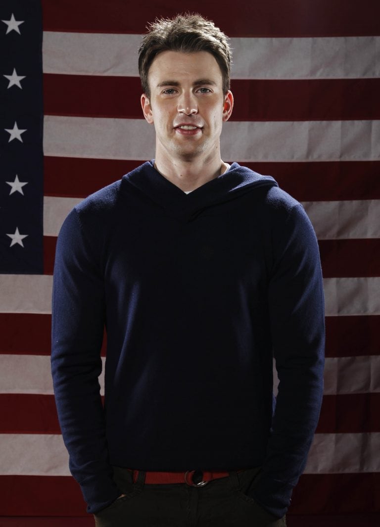 Actor Chris Evans, from "Captain America", poses for a portrait at the LMT Music Lodge during Comic Con in San Diego, Thursday, July 21, 2011. (AP Photo/Matt Sayles) eeuu san diego Chris Evans convencion comic con