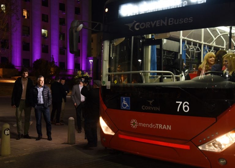 Mendoza cuenta con 18 colectivos eléctricos.