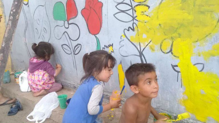 Avanzan los trabajos para que La Favela El Infierniello tenga su plaza de la Navidad.