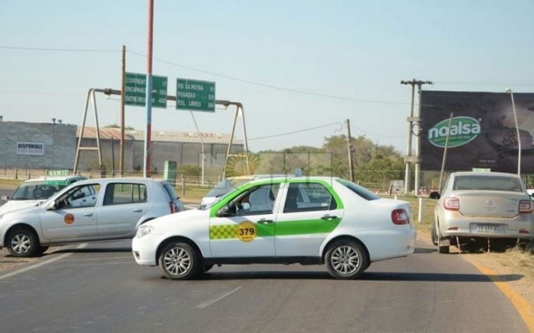 Protesta de taxistas en Resistencia. (Foto: Diario Norte)