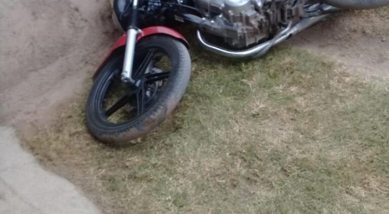 Ambos delincuentes iban en una moto Honda CG 150 cc (La Voz)