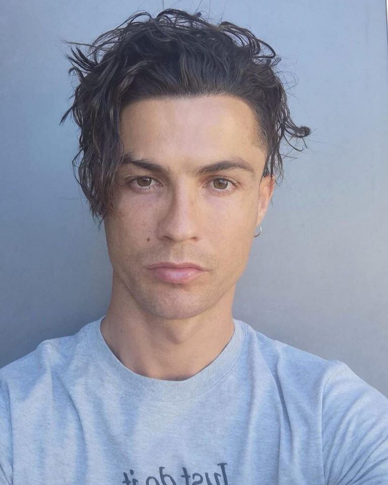 Cristiano Ronaldo deslumbró a las redes sociales con su nuevo look (Foto: Instagram)