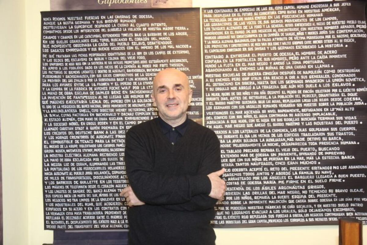"El Holocausto en Europa del Este": concurrida y exitosa charla en Carlos Paz