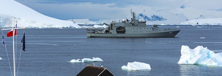 Buque chileno OPV-83 "Marinero Fuentealba"