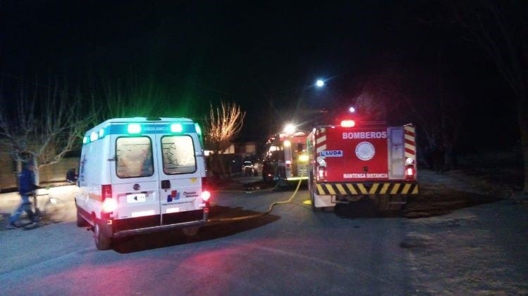 Los Bomberos llegaron rápidamente pero nada pudieron hacer ante las llamas.