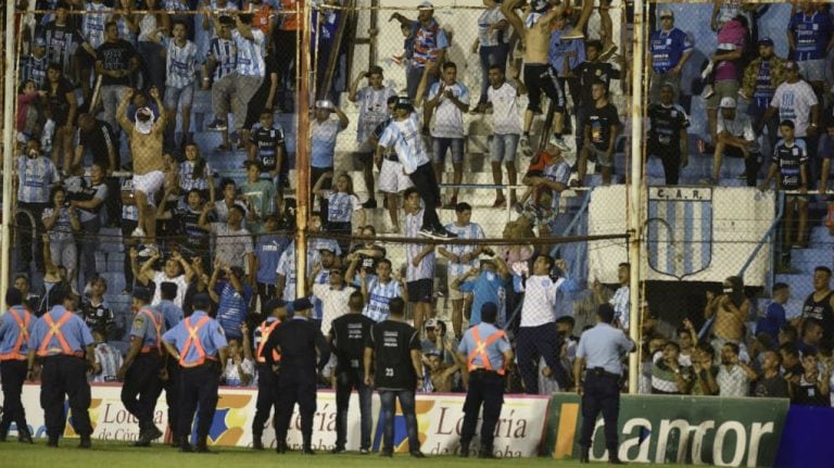 Racing perdió con Estudiantes de San Luis.