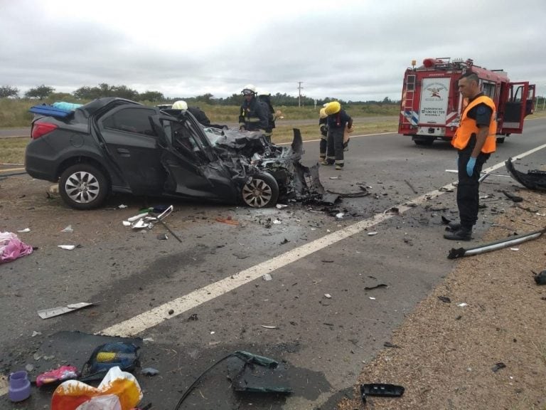 Una pareja de La Plata murió en un accidente de tránsito y sus hijas fueron internadas