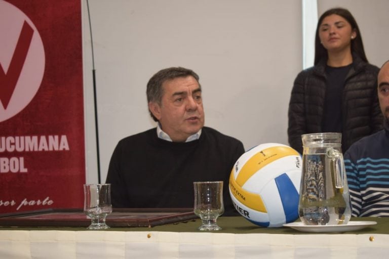 Presentación del Anual de Primera División del Vóley Tucumano. Foto: Augusto Maldonado.