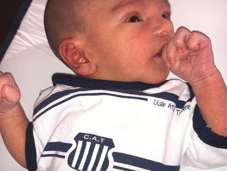 El hijo de Morena Rial, Francesco Benicio, viste los colores de Talleres desde la cuna.